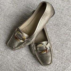 Stuart Weitzman matte metallic perforated flat size 7.5